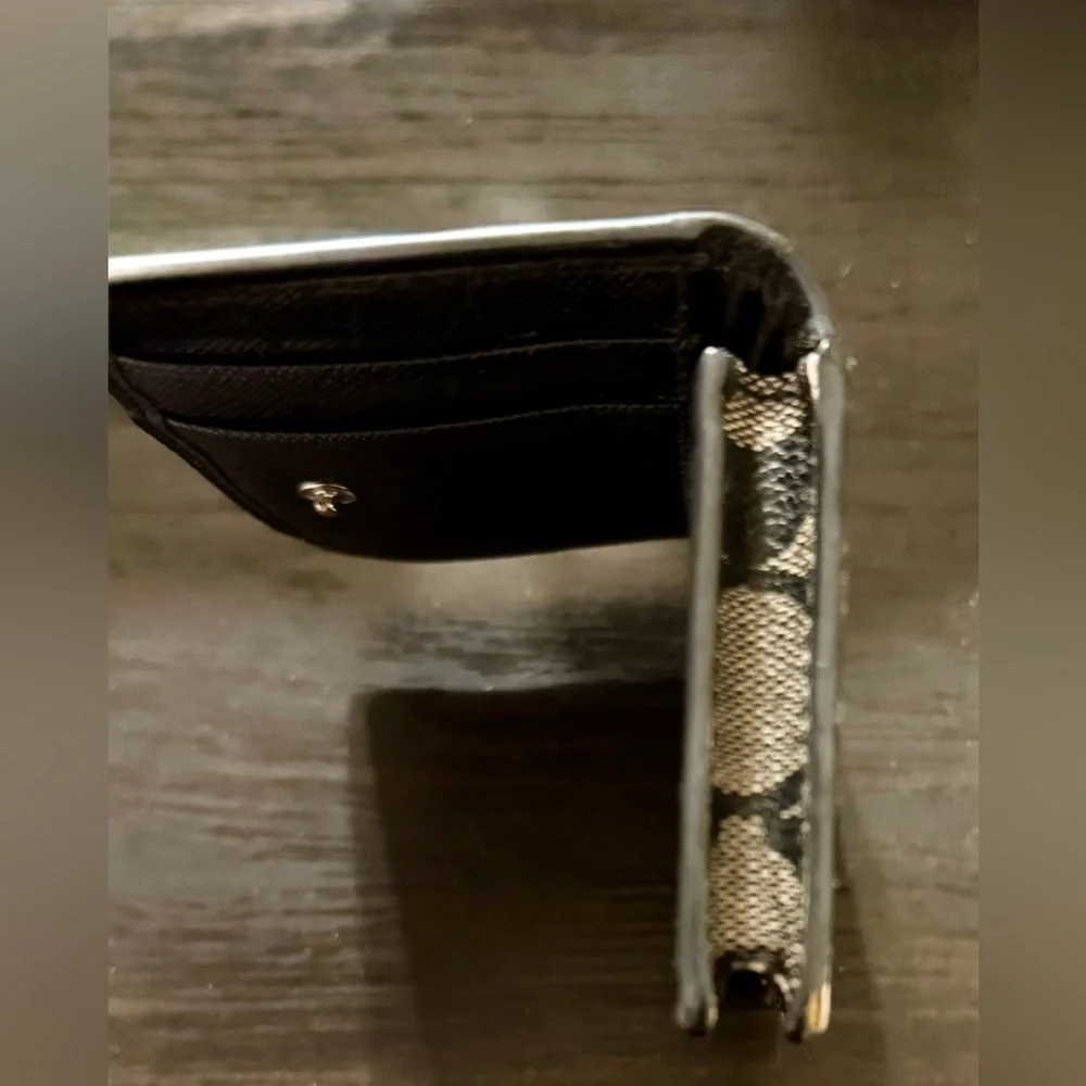 COACH Textured Black Wallet - Picture 5 of 8